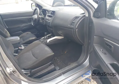 2012 Mitsubishi Outlander Sport Es z USA, uszkodzony, nr VIN JA4AP3AU3CZ000149